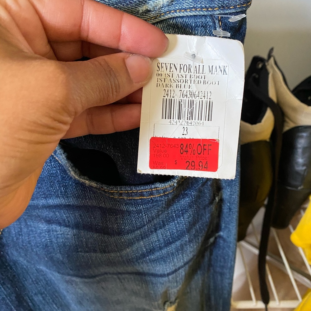 Jeans - Picture 2 of 3